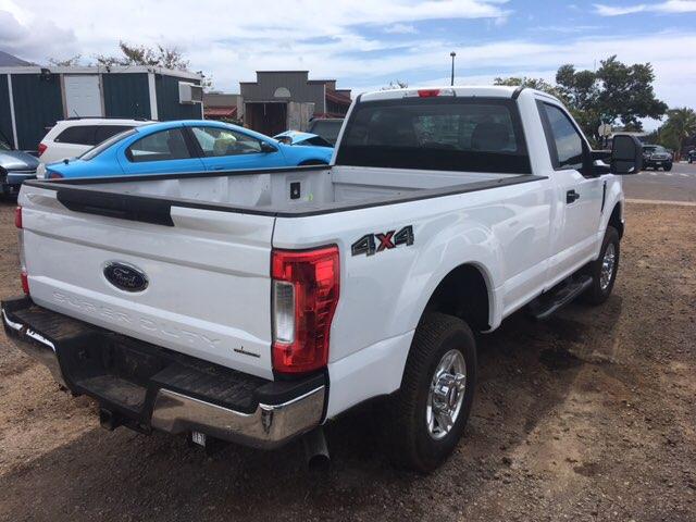 1FTBF2B65HEB48518 - 2017 FORD F250 SUPER WHITE photo 4