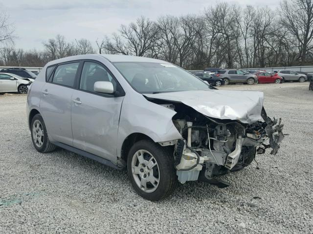 5Y2SP6E07AZ414969 - 2010 PONTIAC VIBE SILVER photo 1