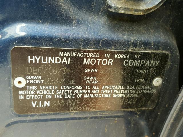 KMHWF25S22A596347 - 2002 HYUNDAI SONATA GL BLUE photo 10