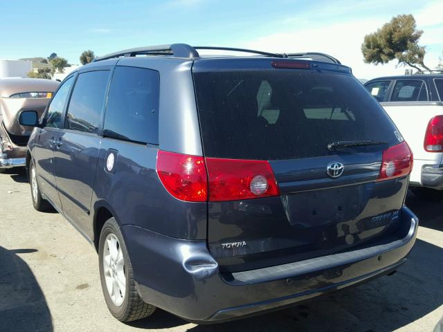 5TDZK22C67S023357 - 2007 TOYOTA SIENNA XLE GRAY photo 3