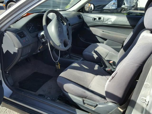 1HGEJ6221WL131290 - 1998 HONDA CIVIC DX SILVER photo 5