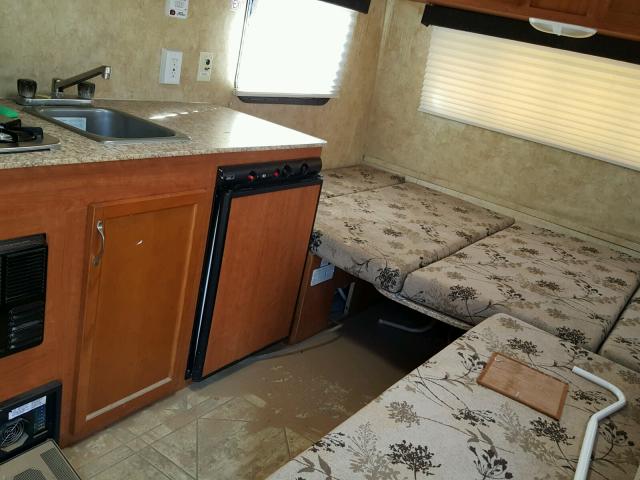 1SABSHAG4B28W5181 - 2011 STAR CAMPER WHITE photo 5