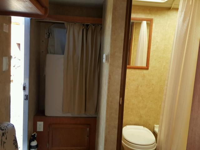 1SABSHAG4B28W5181 - 2011 STAR CAMPER WHITE photo 6