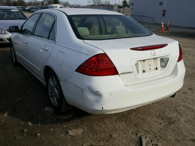 1HGCM563X6A015836 - 2006 HONDA ACCORD SE WHITE photo 3