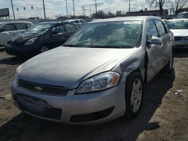 2G1WD58CX79150877 - 2007 CHEVROLET IMPALA SUP SILVER photo 2