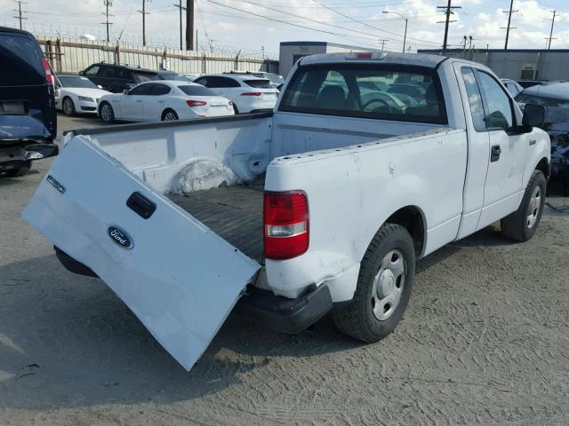 1FTRF12235NB93975 - 2005 FORD F150 WHITE photo 4