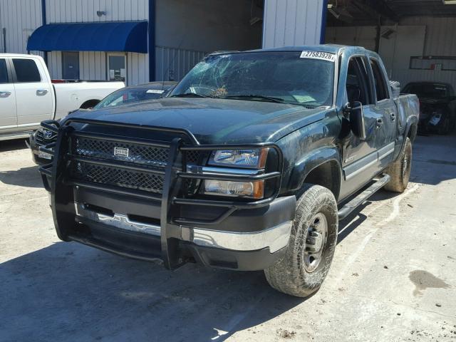 1GCHK23U03F187040 - 2003 CHEVROLET SILVERADO GREEN photo 2