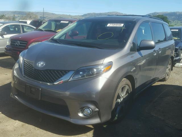 5TDXZ3DC7HS785006 - 2017 TOYOTA SIENNA SE GRAY photo 2