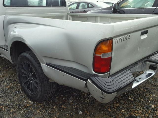 4TANL42N6YZ673391 - 2000 TOYOTA TACOMA SILVER photo 9