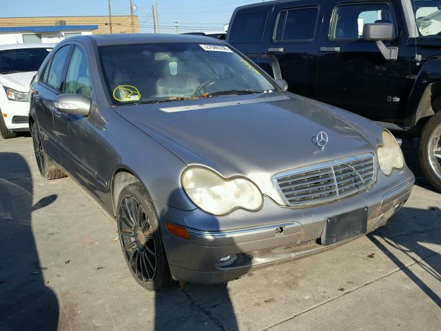 WDBRF64J83F381799 - 2003 MERCEDES-BENZ C 320 SILVER photo 1