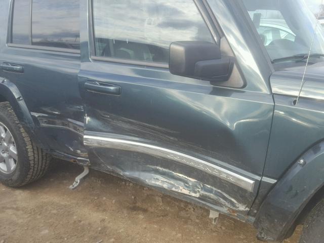 1J8HG58226C174198 - 2006 JEEP COMMANDER GREEN photo 9