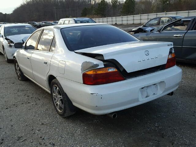 19UUA5667YA037643 - 2000 ACURA 3.2TL WHITE photo 3