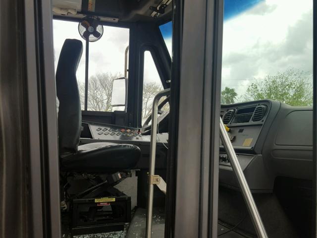 4UZABRDJ58CZ14451 - 2008 FREIGHTLINER CHASSIS B2 黄色 照片 5