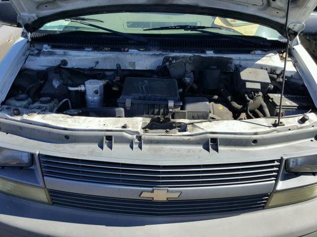 1GCDM19X55B116382 - 2005 CHEVROLET ASTRO WHITE photo 7