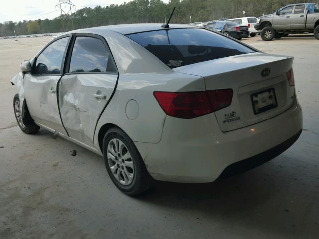 KNAFU4A25A5812725 - 2010 KIA FORTE EX WHITE photo 3