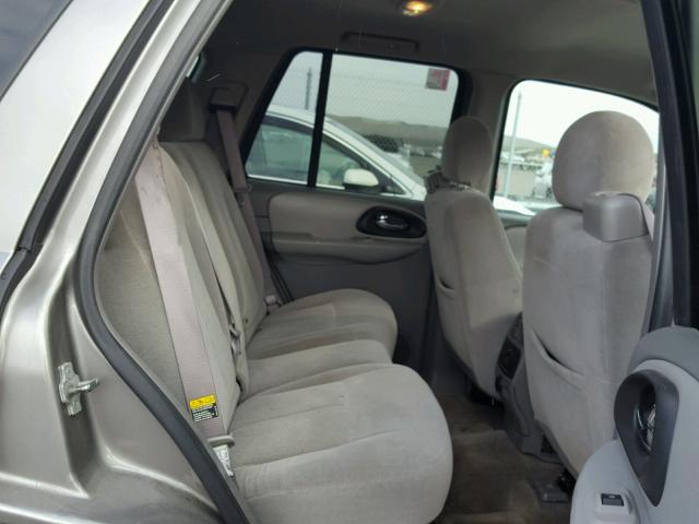 1GNDS13S662327943 - 2006 CHEVROLET TRAILBLAZE GRAY photo 6