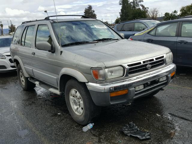 JN8AR05S1XW325501 - 1999 NISSAN PATHFINDER SILVER photo 1