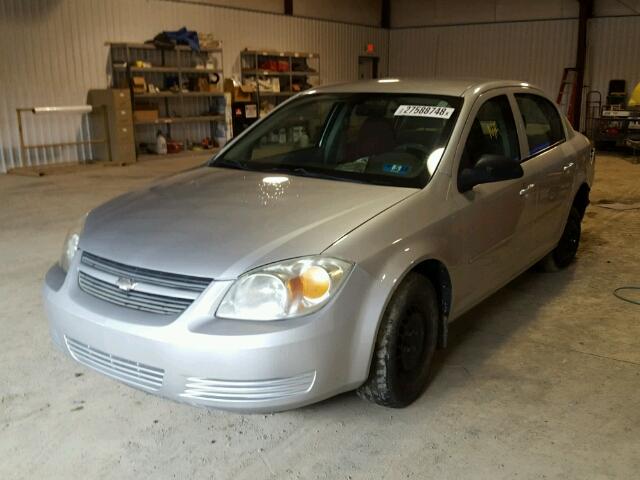 1G1AK52F557570869 - 2005 CHEVROLET COBALT SILVER photo 2