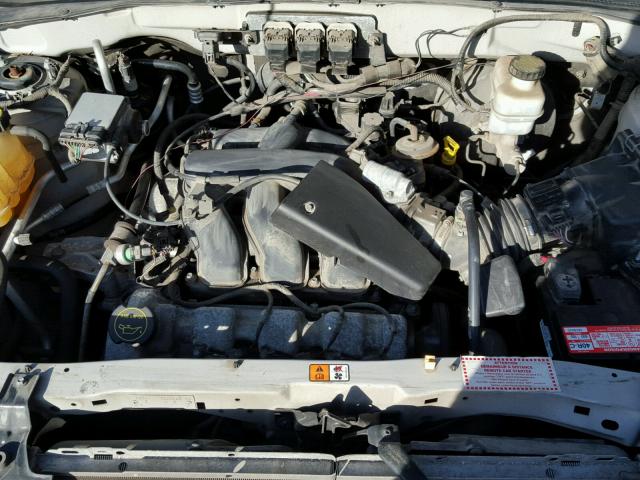 1FMYU93185KA96824 - 2005 FORD ESCAPE XLT GOLD photo 7