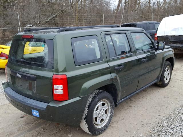 1J4FF28B69D227865 - 2009 JEEP PATRIOT SP GREEN photo 4