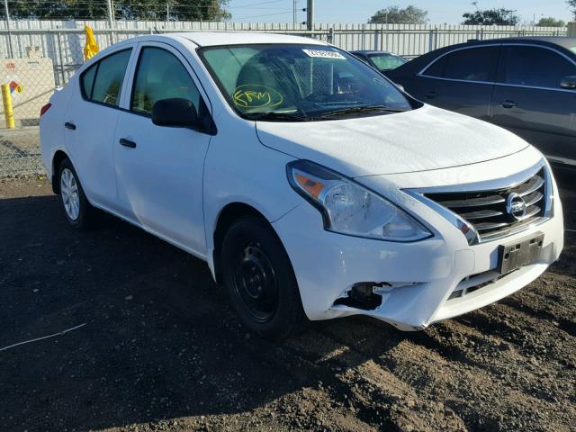 3N1CN7AP1FL953303 - 2015 NISSAN VERSA S WHITE photo 1