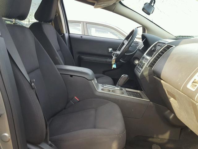 2FMDK48C28BA54360 - 2008 FORD EDGE SEL GRAY photo 5