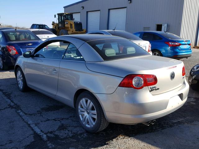 WVWBA7AH0AV011782 - 2010 VOLKSWAGEN EOS TURBO TAN photo 3