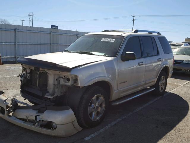 1FMZU75WX5ZA10521 - 2005 FORD EXPLORER L CREAM photo 2