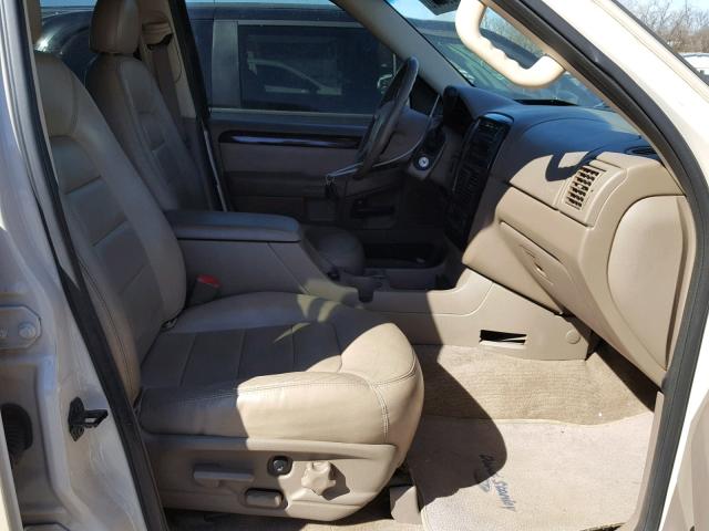 1FMZU75WX5ZA10521 - 2005 FORD EXPLORER L CREAM photo 5