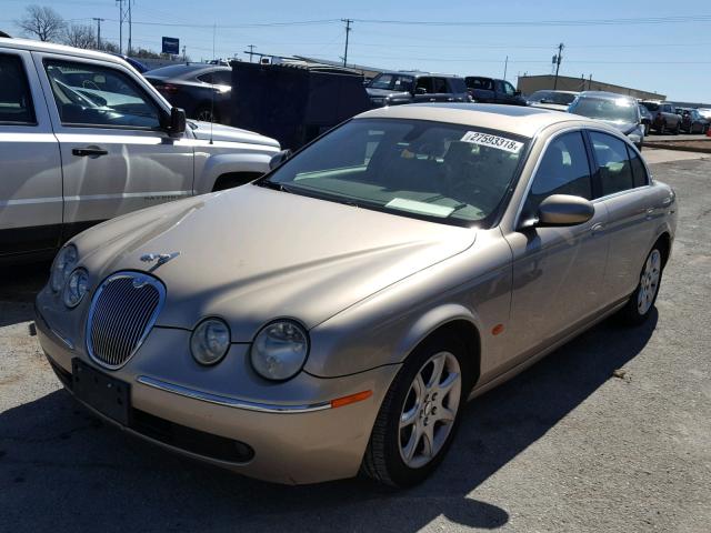 SAJWA01U35HN46892 - 2005 JAGUAR S-TYPE 4.2 TAN photo 2