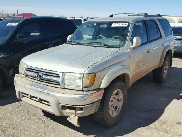 JT3GN86R9Y0176582 - 2000 TOYOTA 4RUNNER SR SILVER photo 2