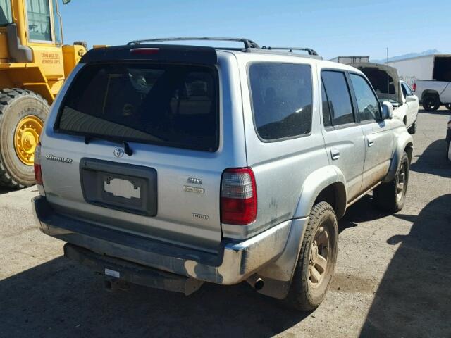 JT3GN86R9Y0176582 - 2000 TOYOTA 4RUNNER SR SILVER photo 4