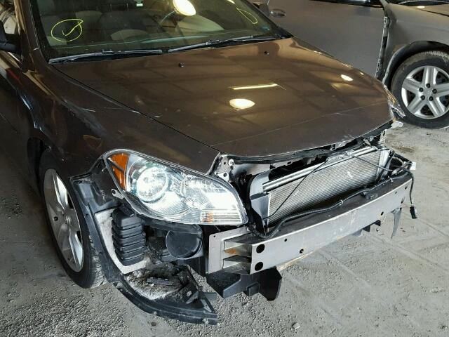 1G1ZB5E08CF169880 - 2012 CHEVROLET MALIBU LS 银色 照片 9