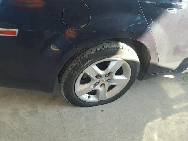 1G1ZA5E03A4146888 - 2010 CHEVROLET MALIBU LS ლურჯი ფოტო 9