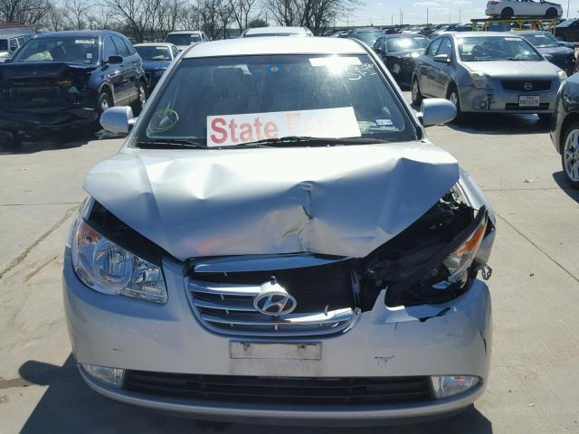 KMHDU4AD9AU940964 - 2010 HYUNDAI ELANTRA BL SILVER photo 9