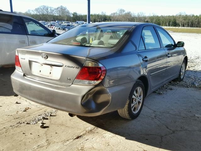 4T1BF32K15U608130 - 2005 TOYOTA CAMRY LE GRAY photo 4