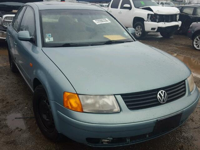 WVWMD63B0WE329461 - 1998 VOLKSWAGEN PASSAT GLS BLUE photo 1