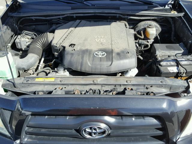 3TMLU42N06M008574 - 2006 TOYOTA TACOMA DOU BLACK photo 7