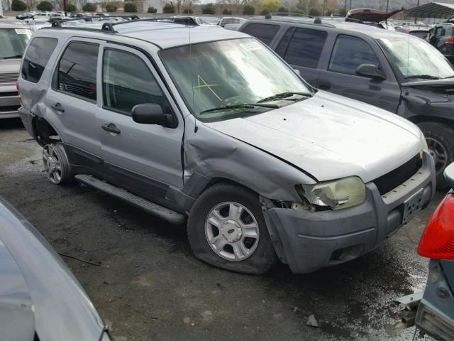 1FMYU93103KE13525 - 2003 FORD ESCAPE XLT SILVER photo 1