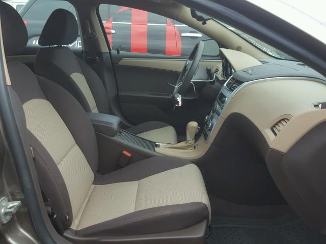1G1ZA5EUXCF218003 - 2012 CHEVROLET MALIBU LS ყავისფერი ფოტო 5