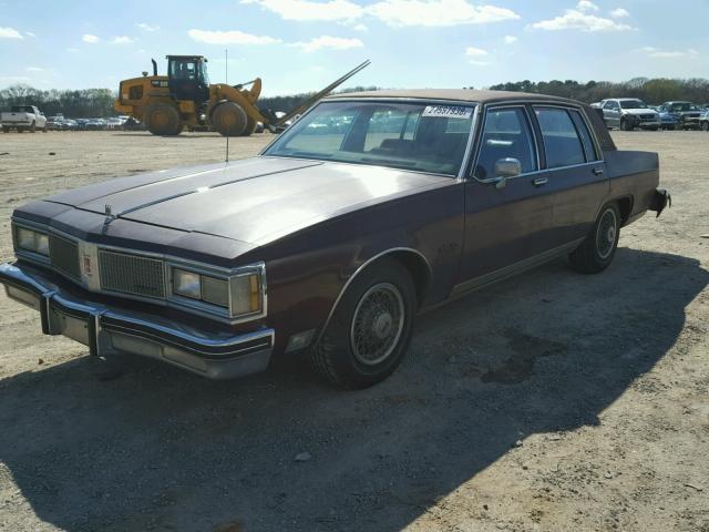 1G3AX69Y9DM915195 - 1983 OLDSMOBILE 98 REGENCY MAROON photo 2