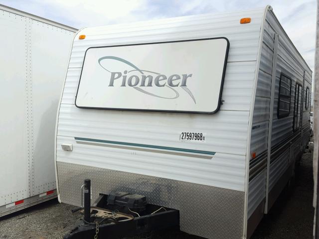 1EB1R252441596907 - 2004 PION TRAILER WHITE photo 2