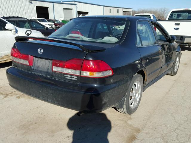 1HGCG56752A015246 - 2002 HONDA ACCORD SE BLACK photo 4