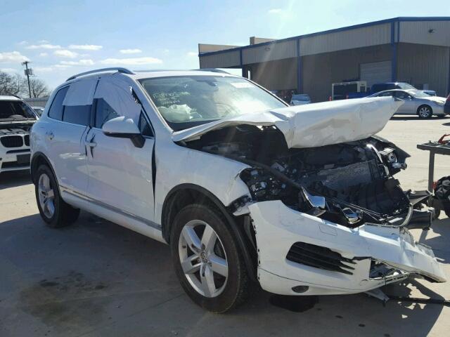 WVGEP9BP5ED015251 - 2014 VOLKSWAGEN TOUAREG V6 WHITE photo 1