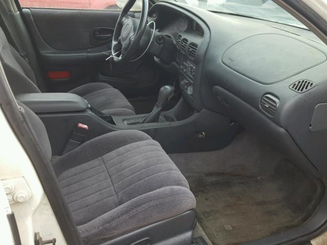 1G2WP52K12F139737 - 2002 PONTIAC GRAND PRIX WHITE photo 5