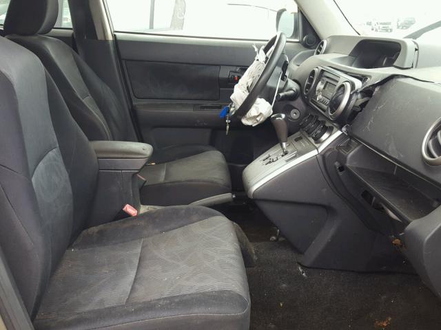 JTLZE4FEXB1118822 - 2011 TOYOTA SCION XB TAN photo 5