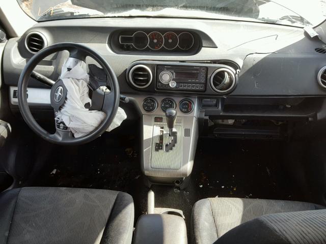 JTLZE4FEXB1118822 - 2011 TOYOTA SCION XB TAN photo 9