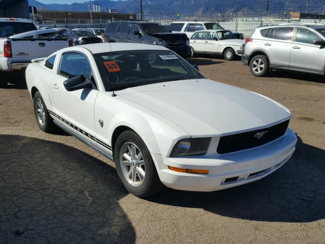 1ZVHT80N095108443 - 2009 FORD MUSTANG WHITE photo 1