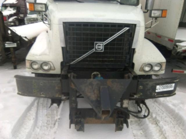 4V5KC9EJ2DN564134 - 2013 VOLVO VHD WHITE photo 7