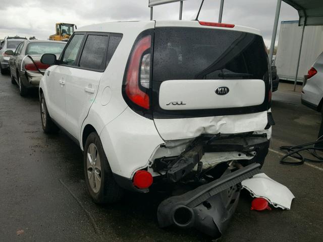 KNDJN2A21F7215436 - 2015 KIA SOUL WHITE photo 3